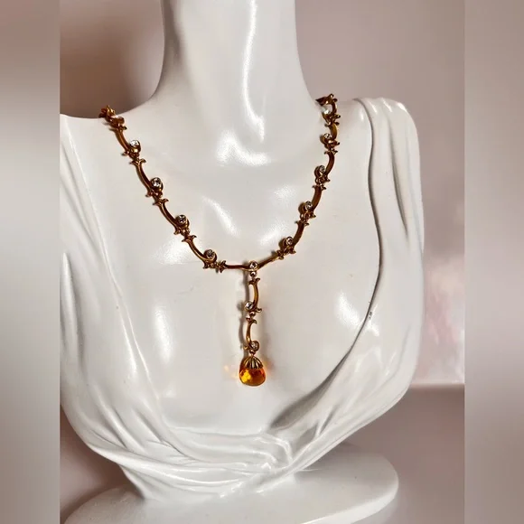 Vintage Avon extraordinary briolette vine necklace - Picture 2 of 9